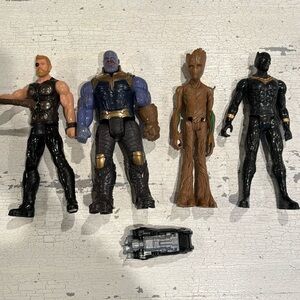 Marvel collection with sound box - Thor, Thanos, Groot, black panther. Set of 4
